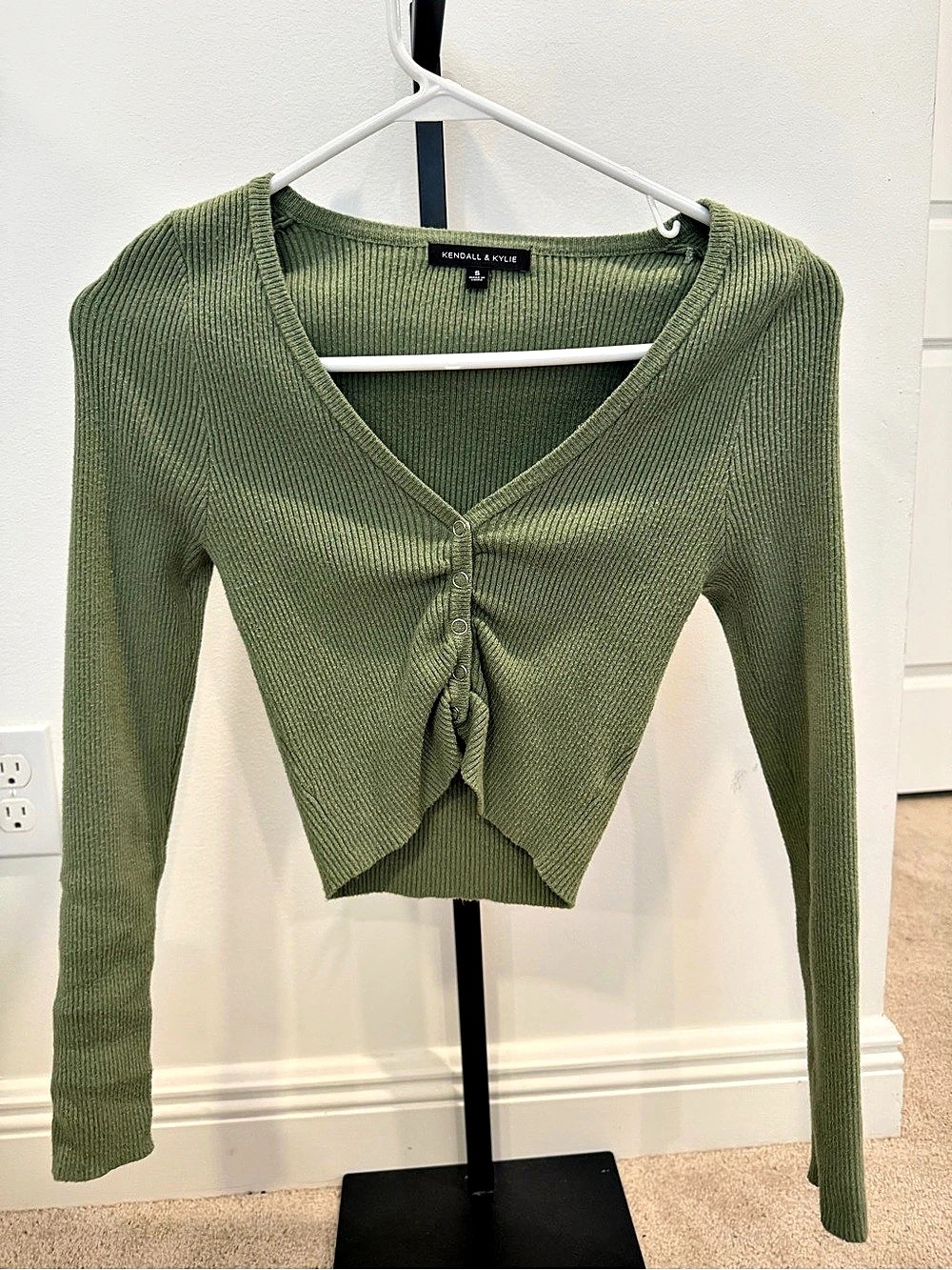 Kendall & Kylie Ribbed Button Front Cardigan in Green Size Small